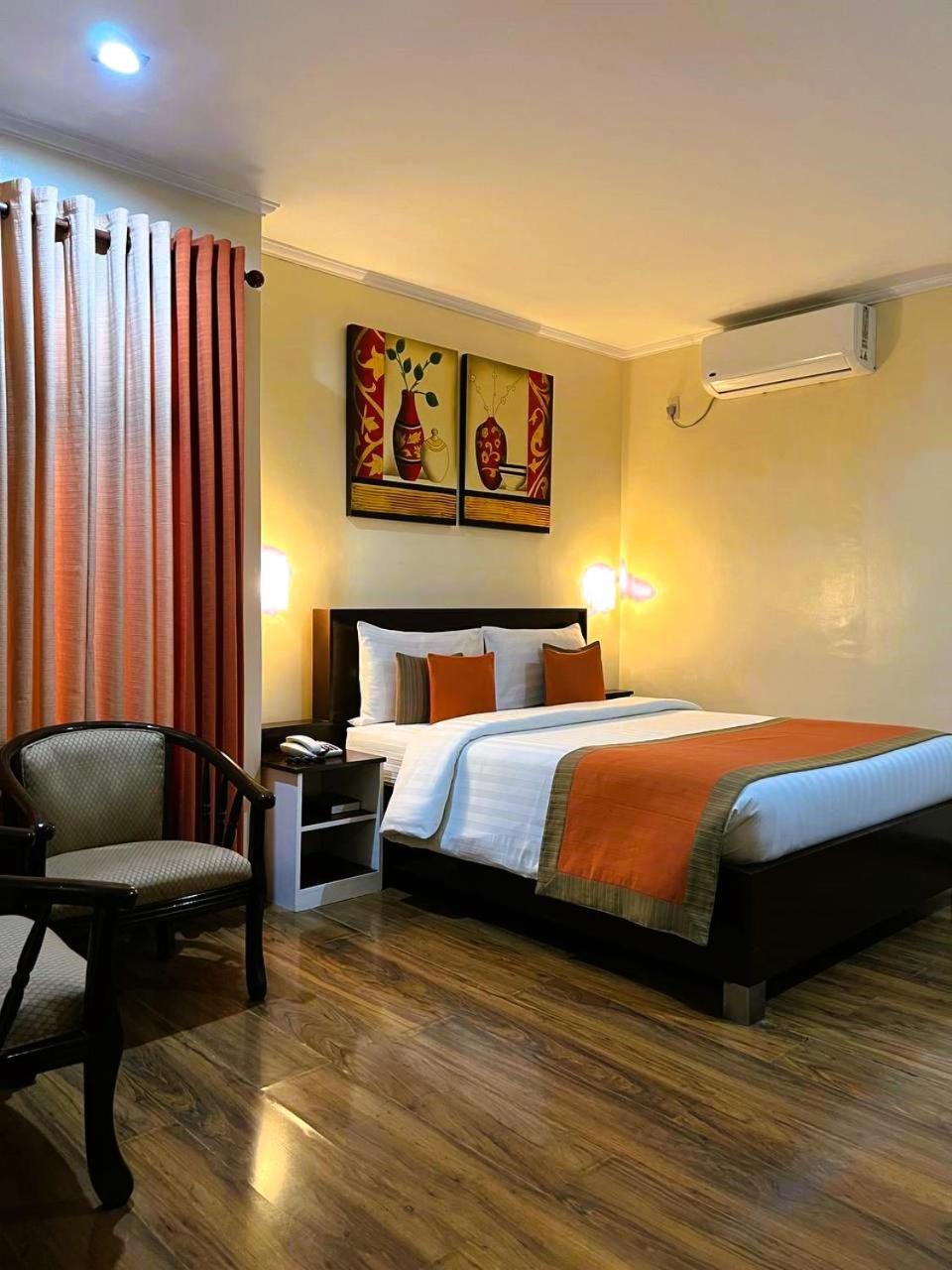 Subic Residencias Olongapo Zewnętrze zdjęcie