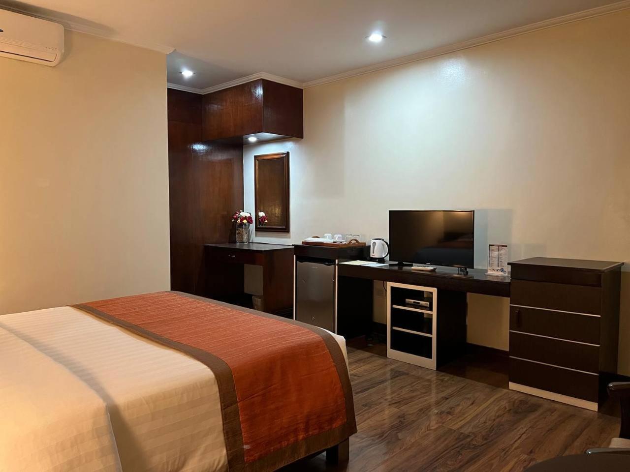Subic Residencias Olongapo Zewnętrze zdjęcie