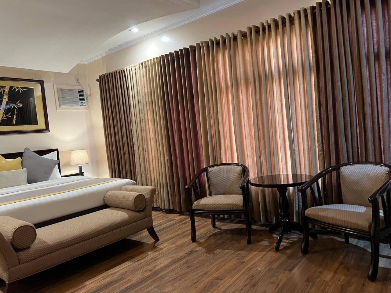 Subic Residencias Olongapo Zewnętrze zdjęcie