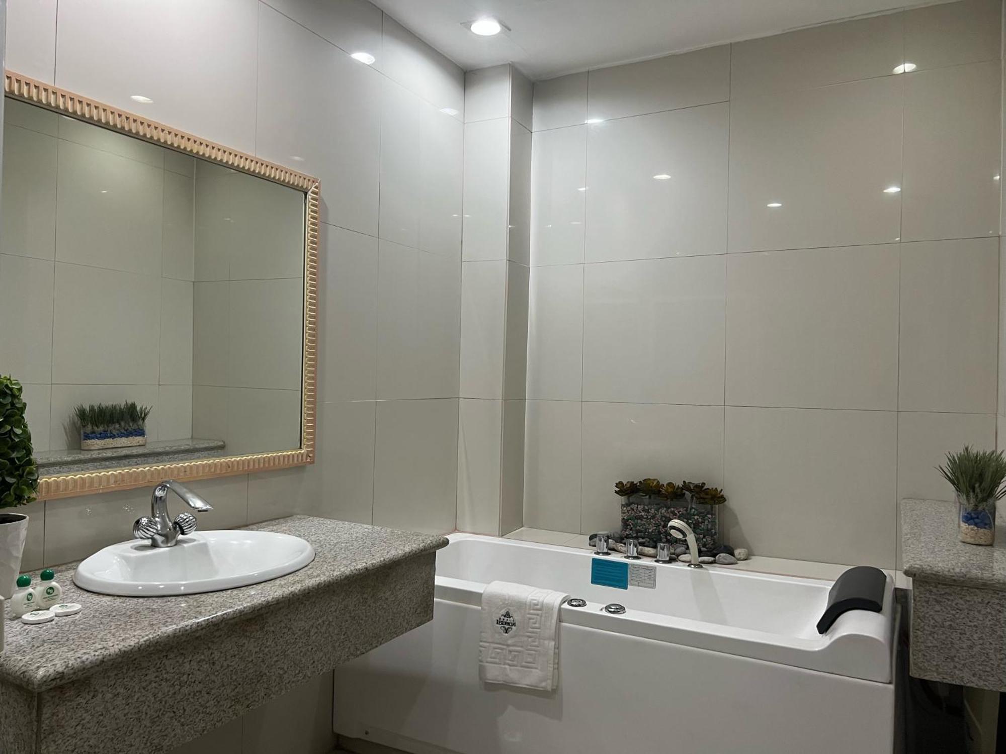 Subic Residencias Olongapo Zewnętrze zdjęcie