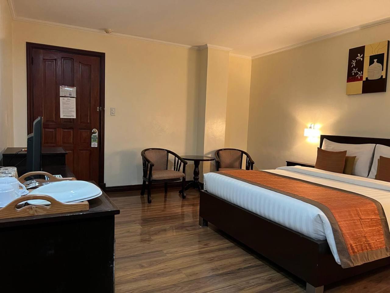 Subic Residencias Olongapo Zewnętrze zdjęcie