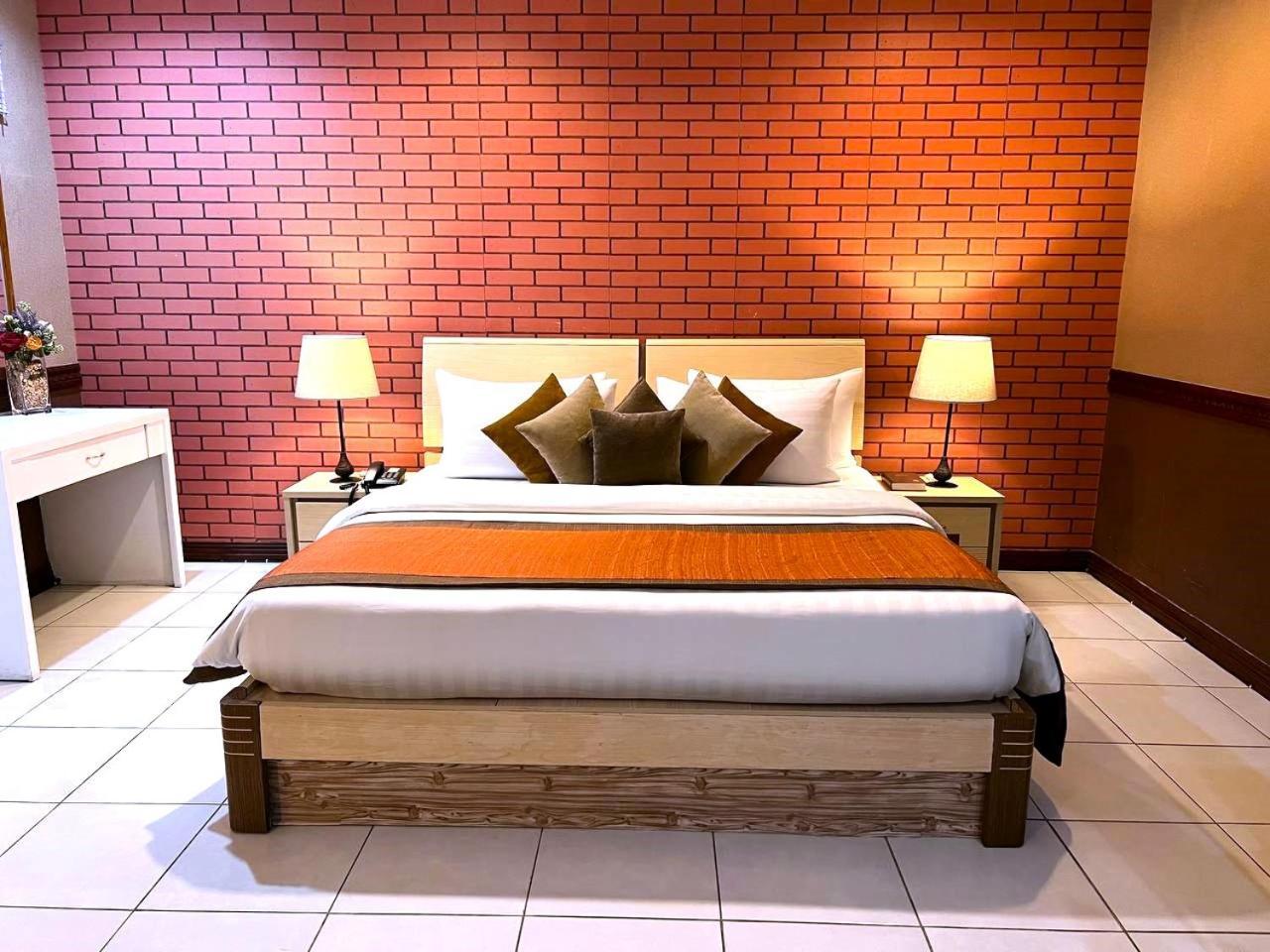 Subic Residencias Olongapo Zewnętrze zdjęcie