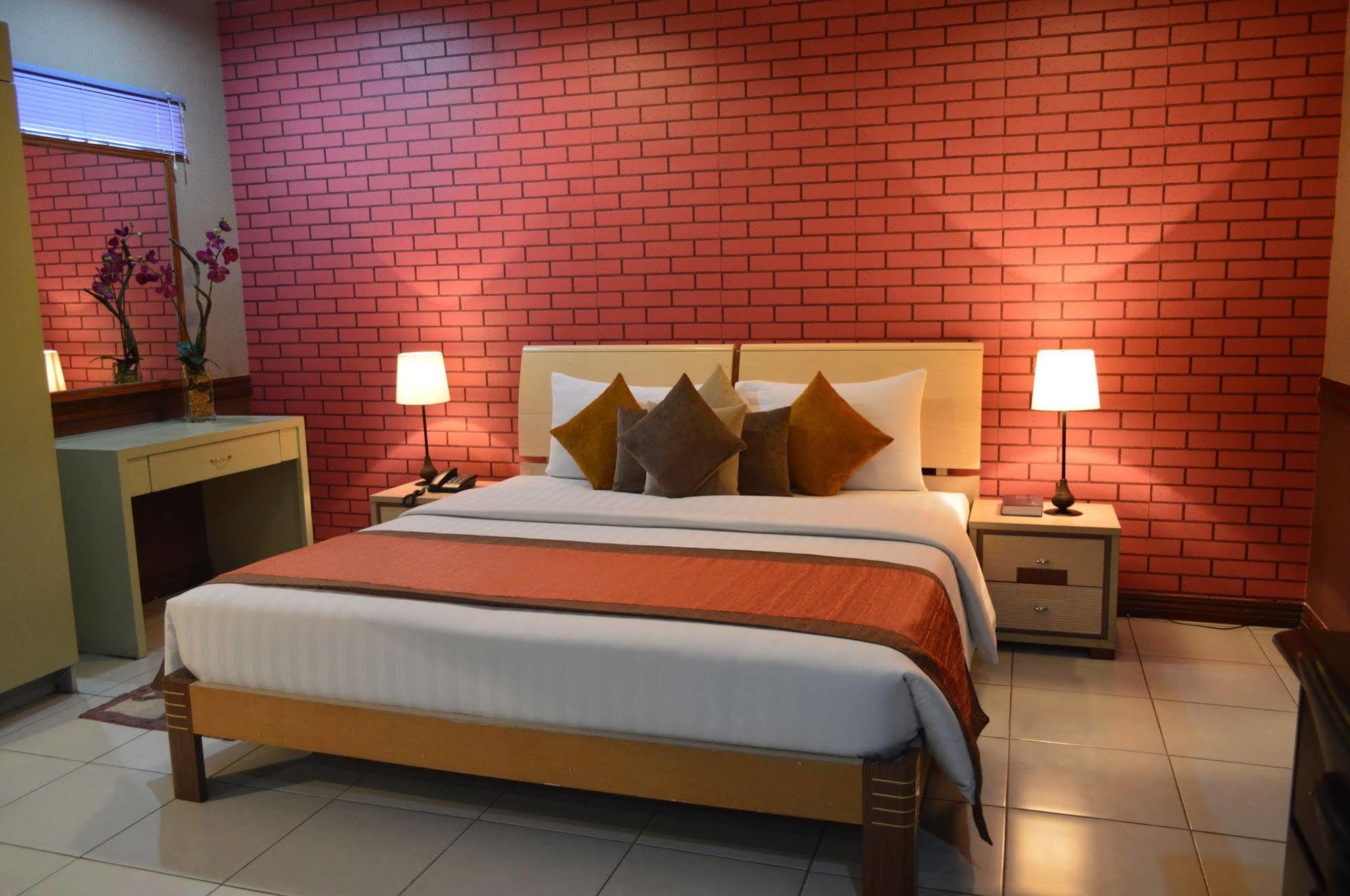Subic Residencias Olongapo Zewnętrze zdjęcie