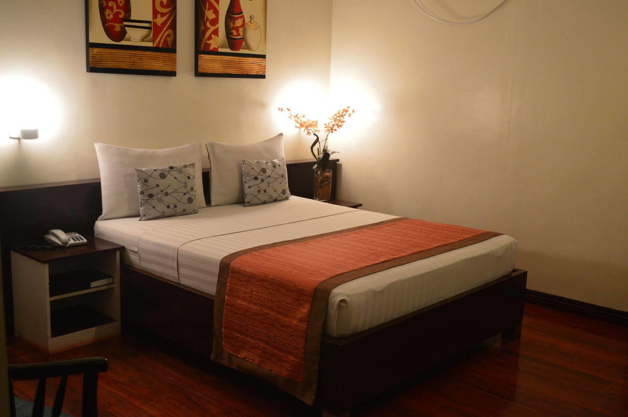 Subic Residencias Olongapo Zewnętrze zdjęcie