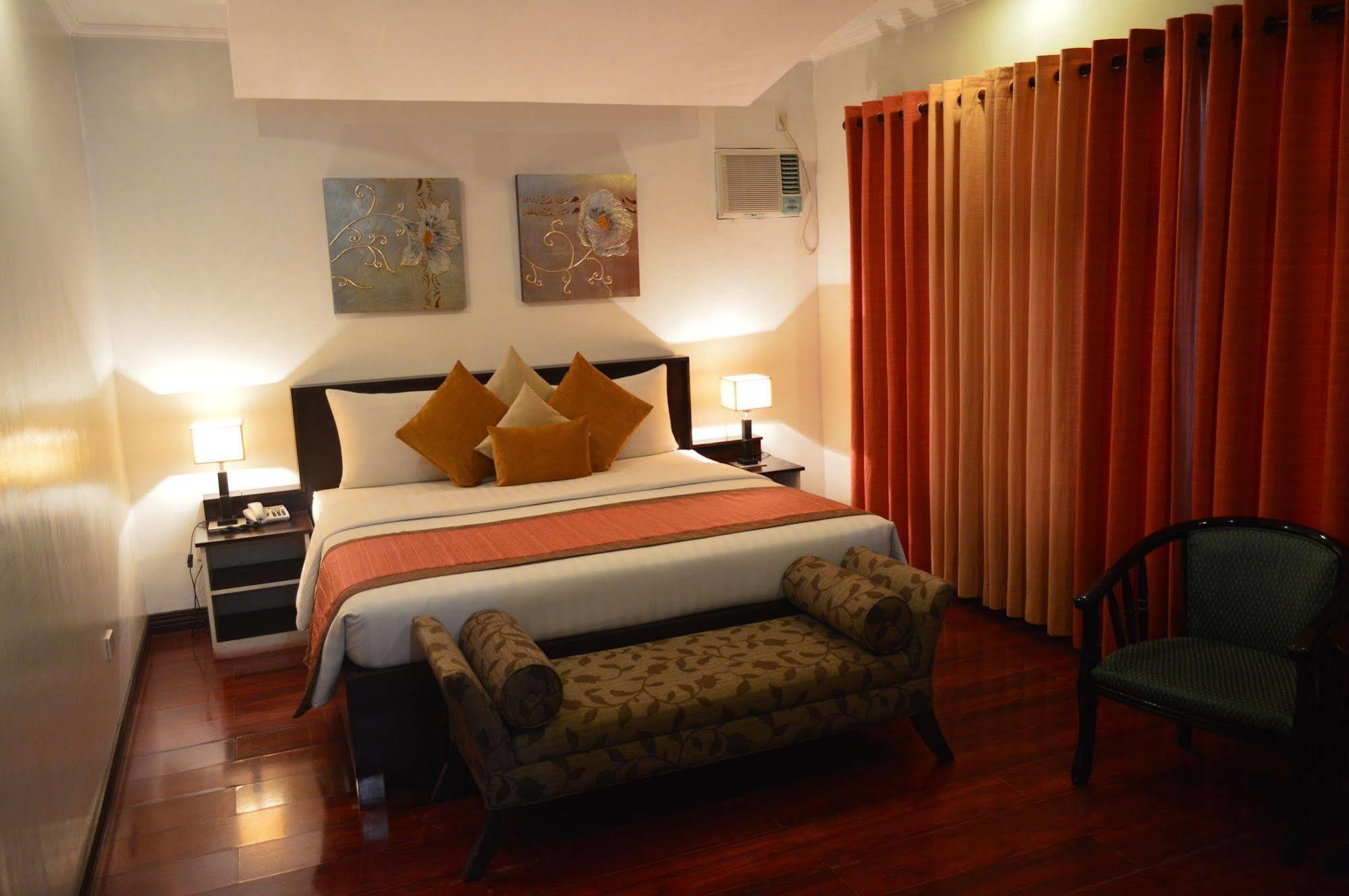 Subic Residencias Olongapo Zewnętrze zdjęcie
